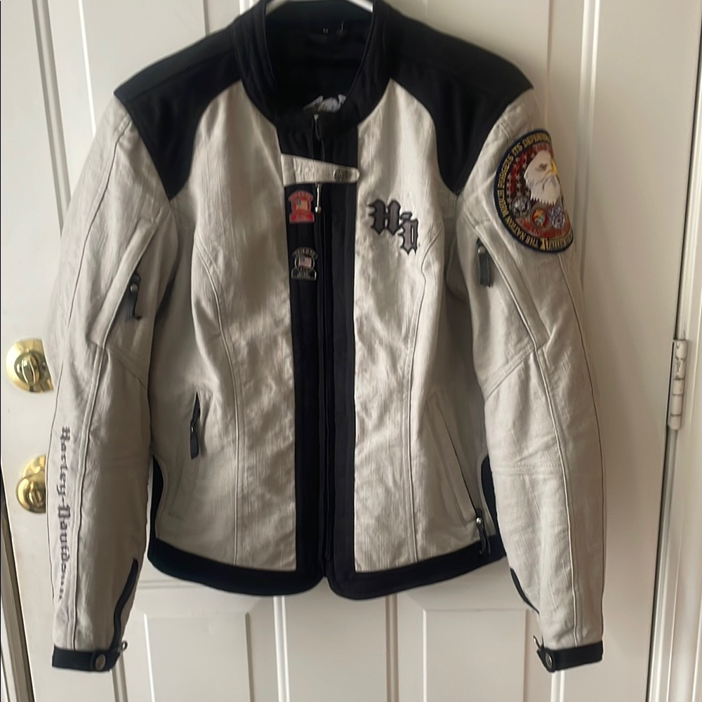 Rare Harley Davidson Black and Cream Jacket Size M